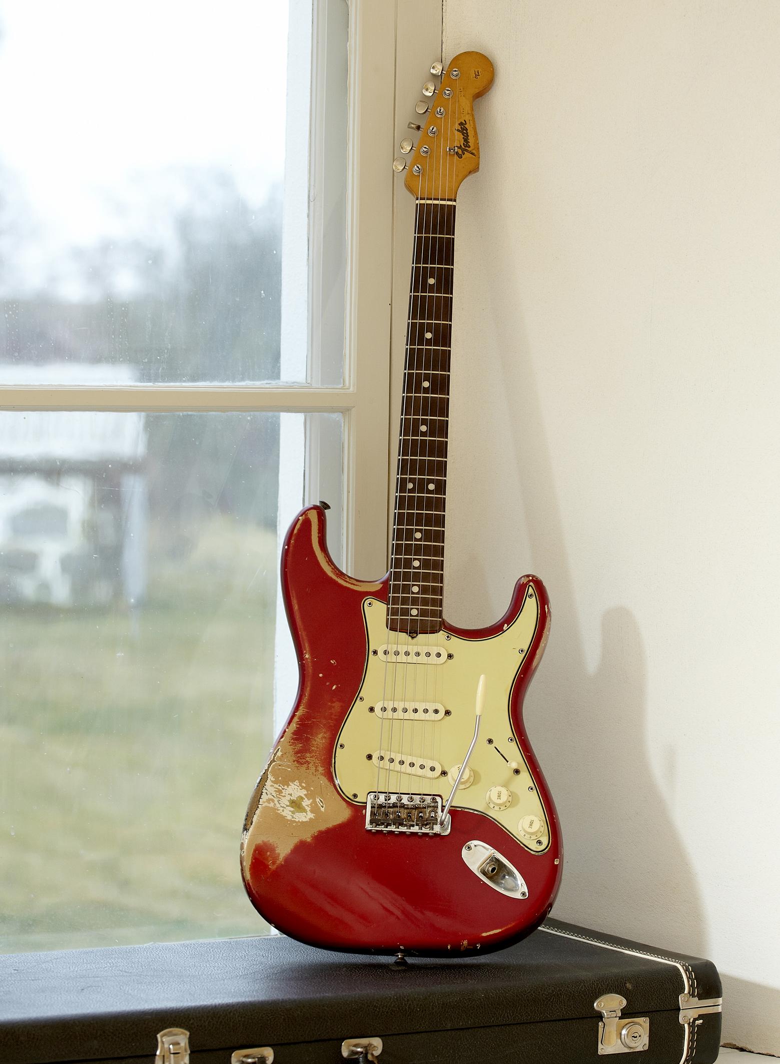 candy apple red stratocaster