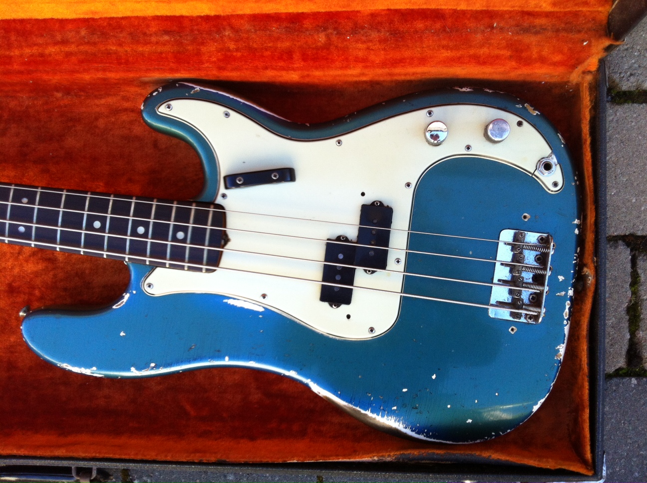 fenderPrecision Bass1965Lake Placid Blue
