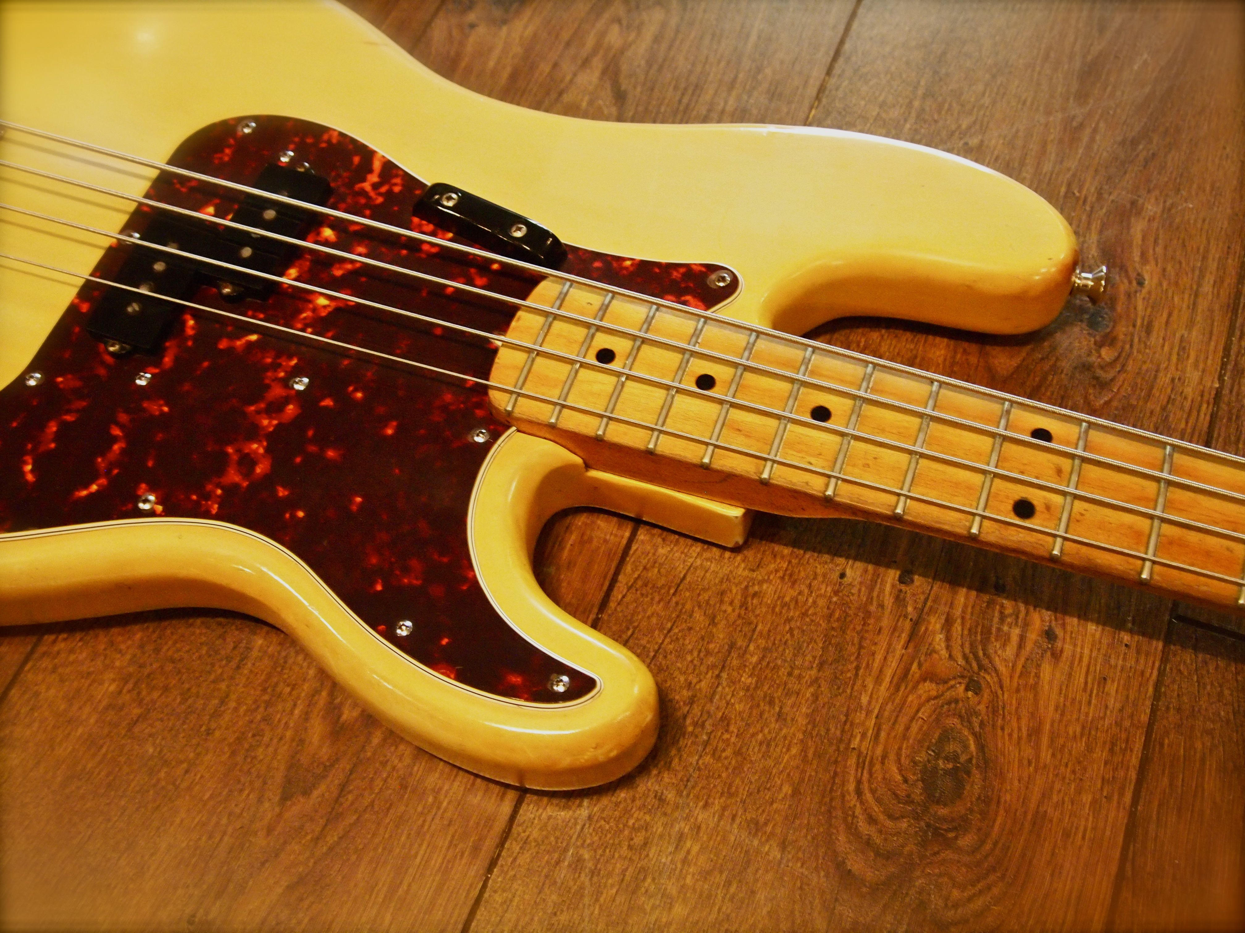 Fender Precision 1970's Cream Bass For Sale Beat It Music