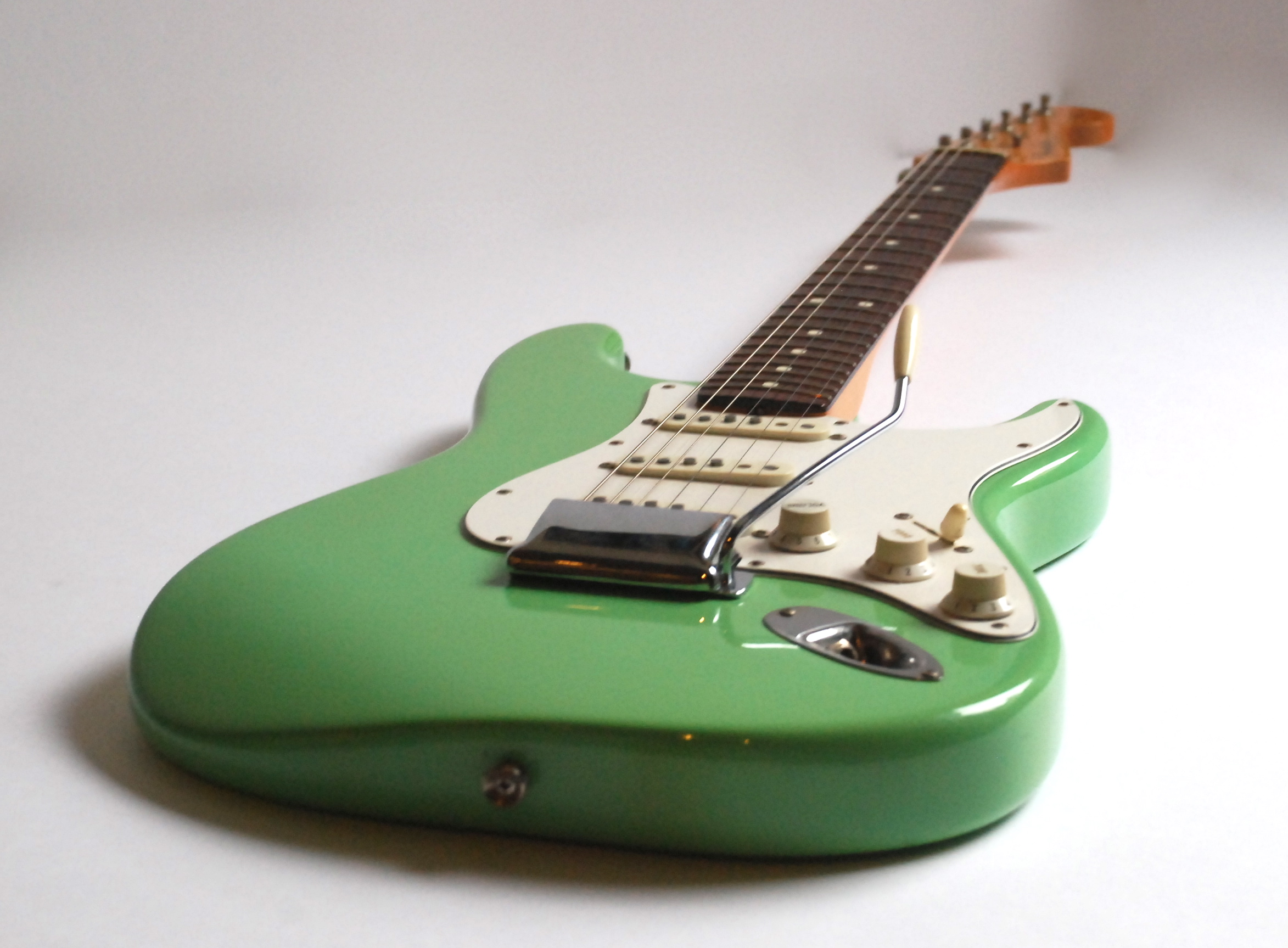 Fender American Vintage '62 Stratocaster 2002 Sea Foam Green Guitar For