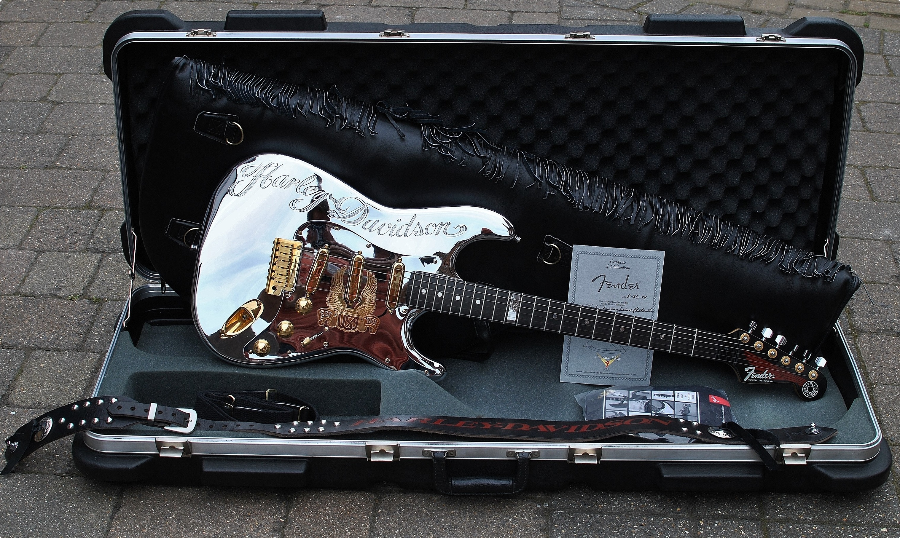 Fender Custom ShopHarley Davidson Strat1994chrome and gold