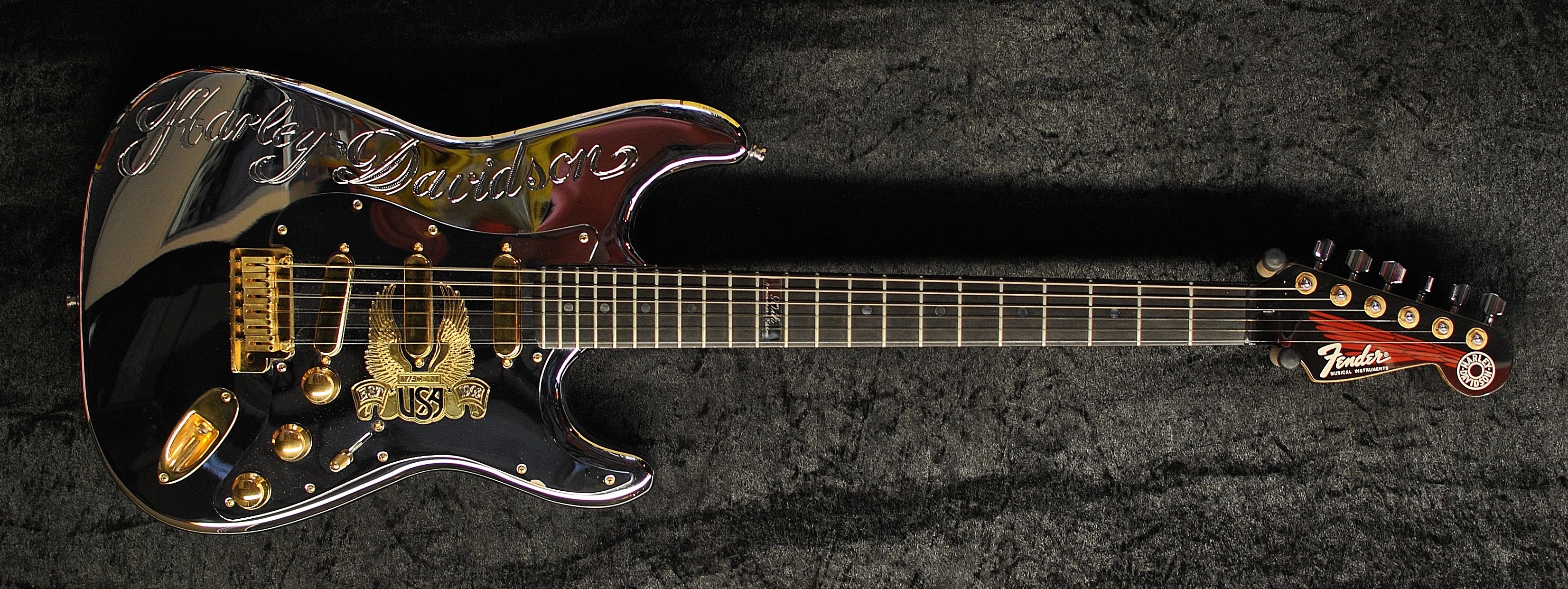 Fender Custom ShopHarley Davidson Strat1994chrome and gold