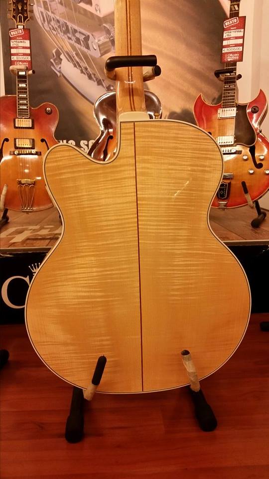 Guild Artist Award 1970's Natural Guitar For Sale Ciampi Trade Company Srl