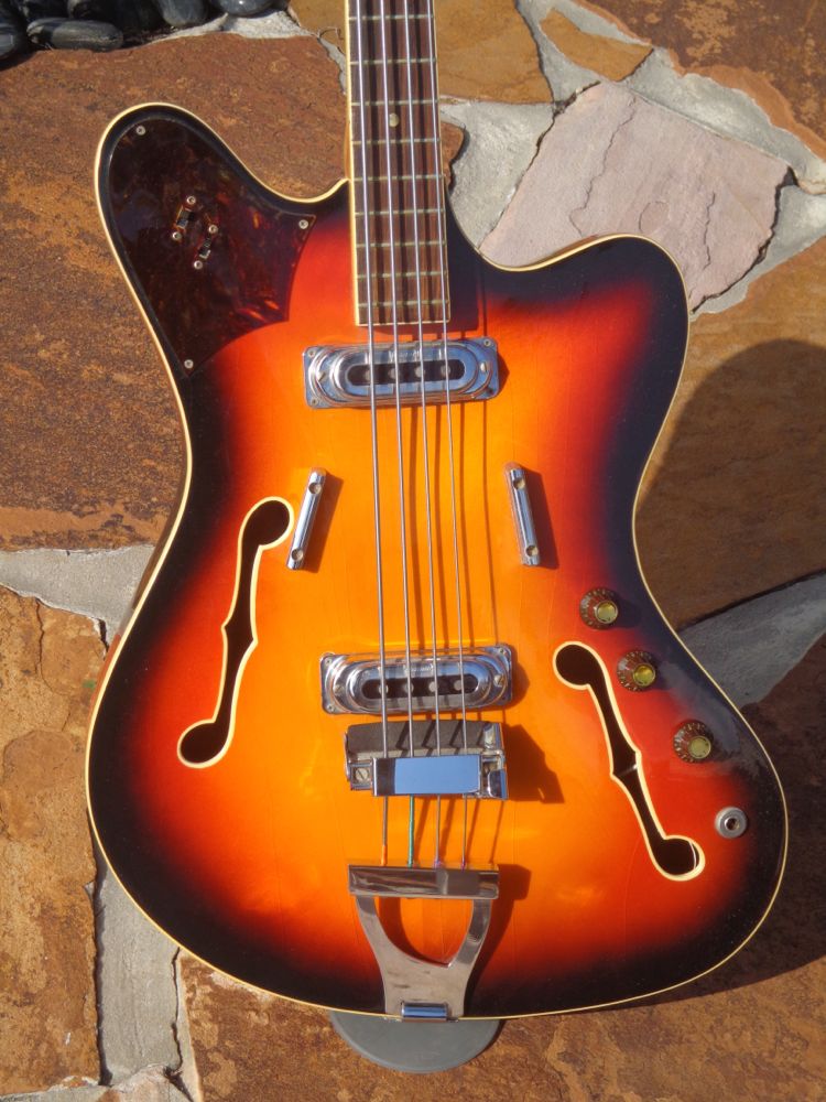 Framus 5 151 TV Star Bass 1965 3Tone Burst Bass For Sale Guitarbroker
