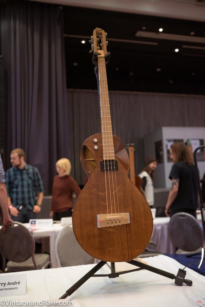 holy-grail-guitar-show-48