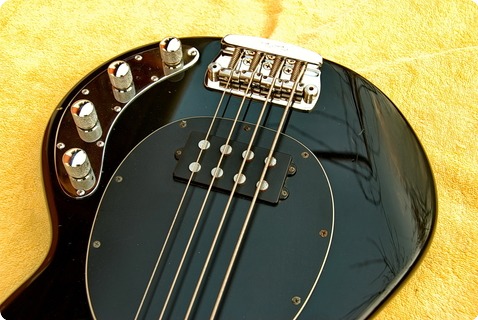 Music Man Musicman Stingray  2001 Black