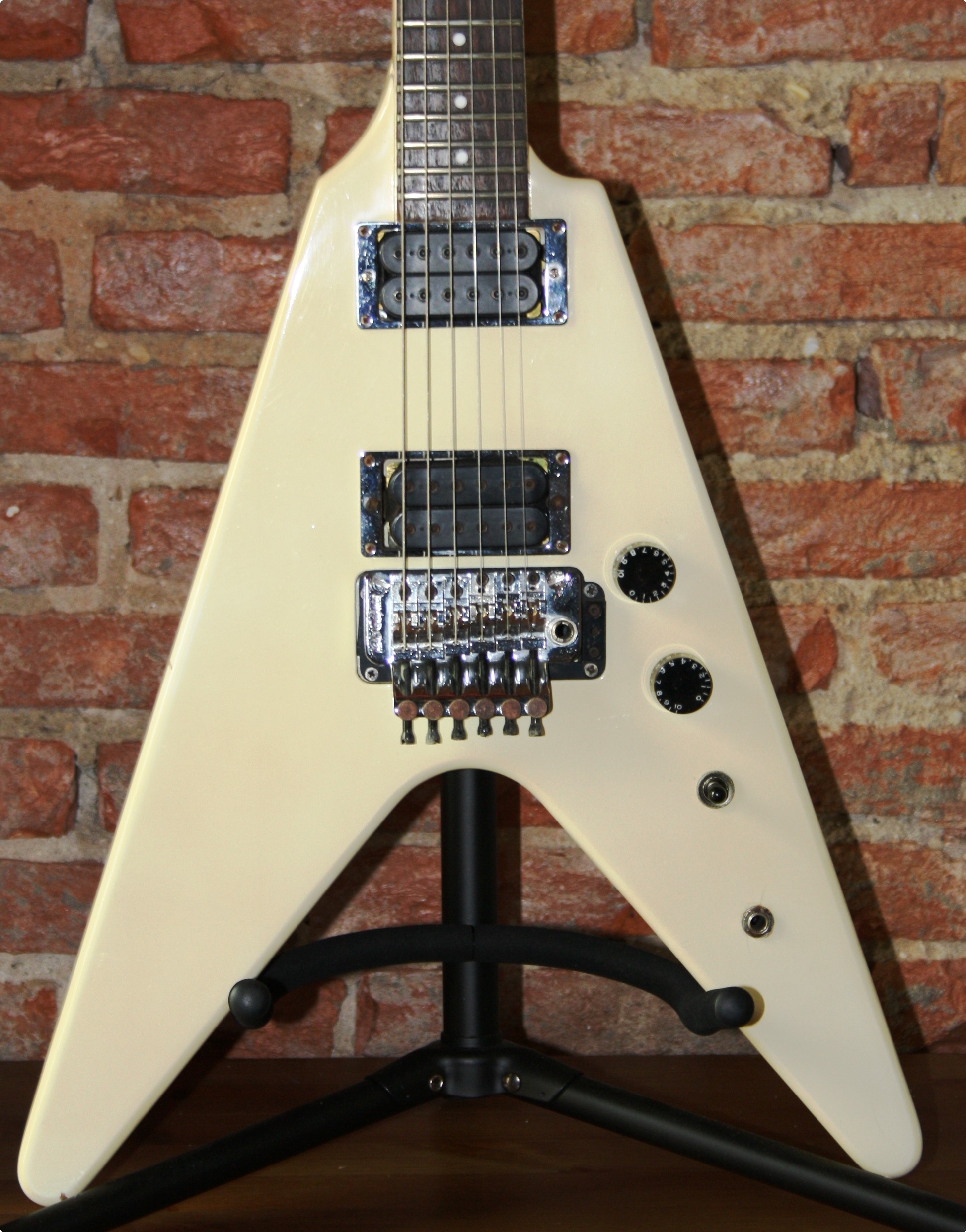 fernandes guitar serial numbers