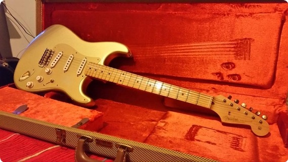 Fender Custom Shop Limited Edition 1956 Stratocaster 50th Anniversary Relic 2005 Aztec Gold