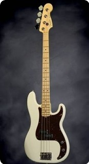 Fender Precision Bass / P Bass 1977 Olympic White