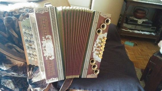 G.kucler Diatonska Harmonika Handmade, Slavic Patern, Vintage.