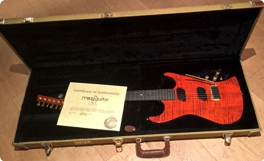 Moog Paul Vo Collector Edition  Red Flame 