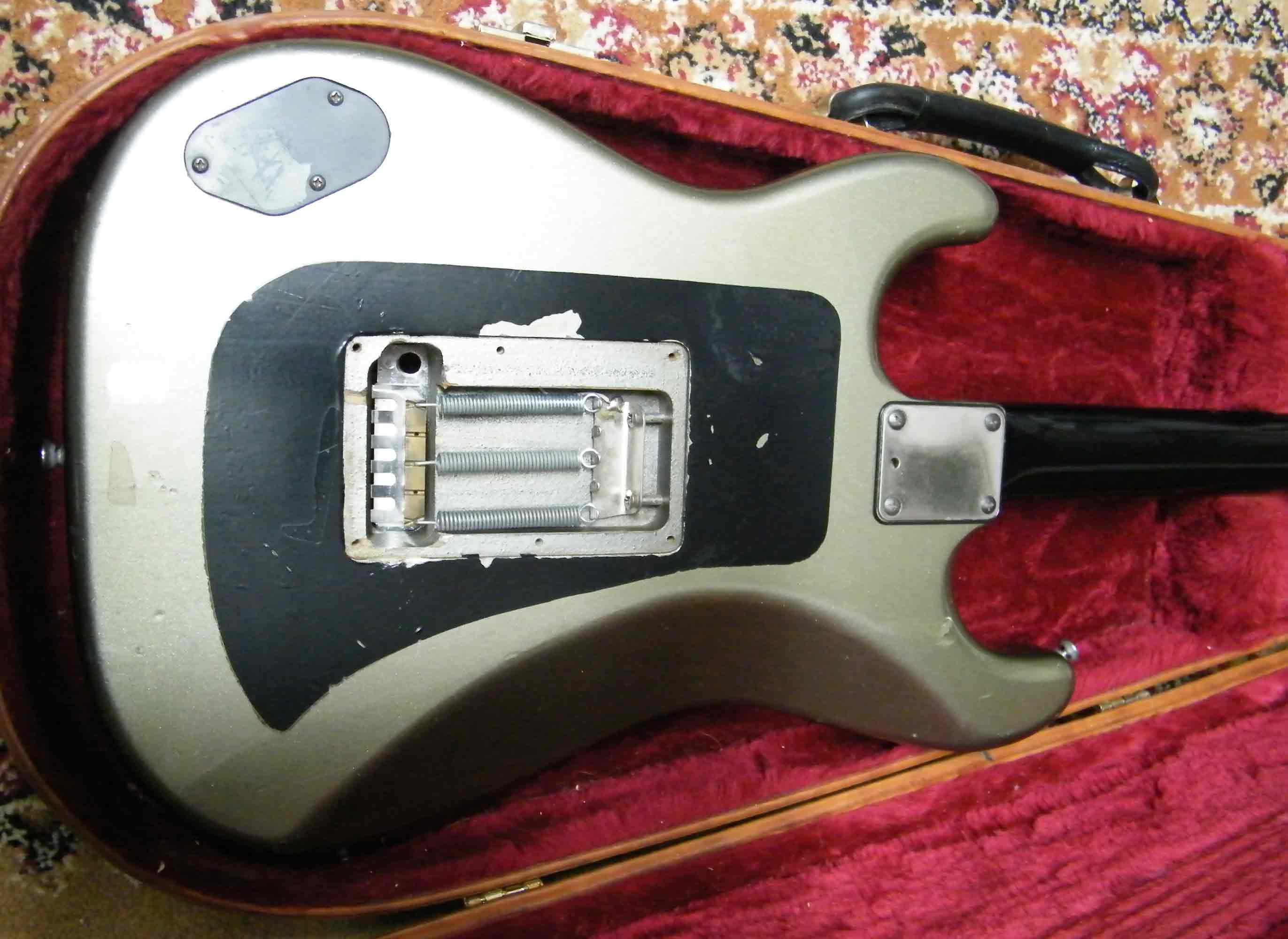 Nexia stratocaster 270