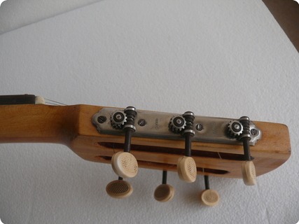 Hand Made Boxa 1970