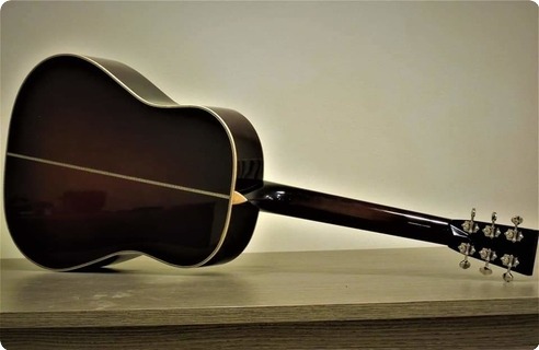 Santochirico Guitars Mood 2019 Nitrocellulose Sunburst