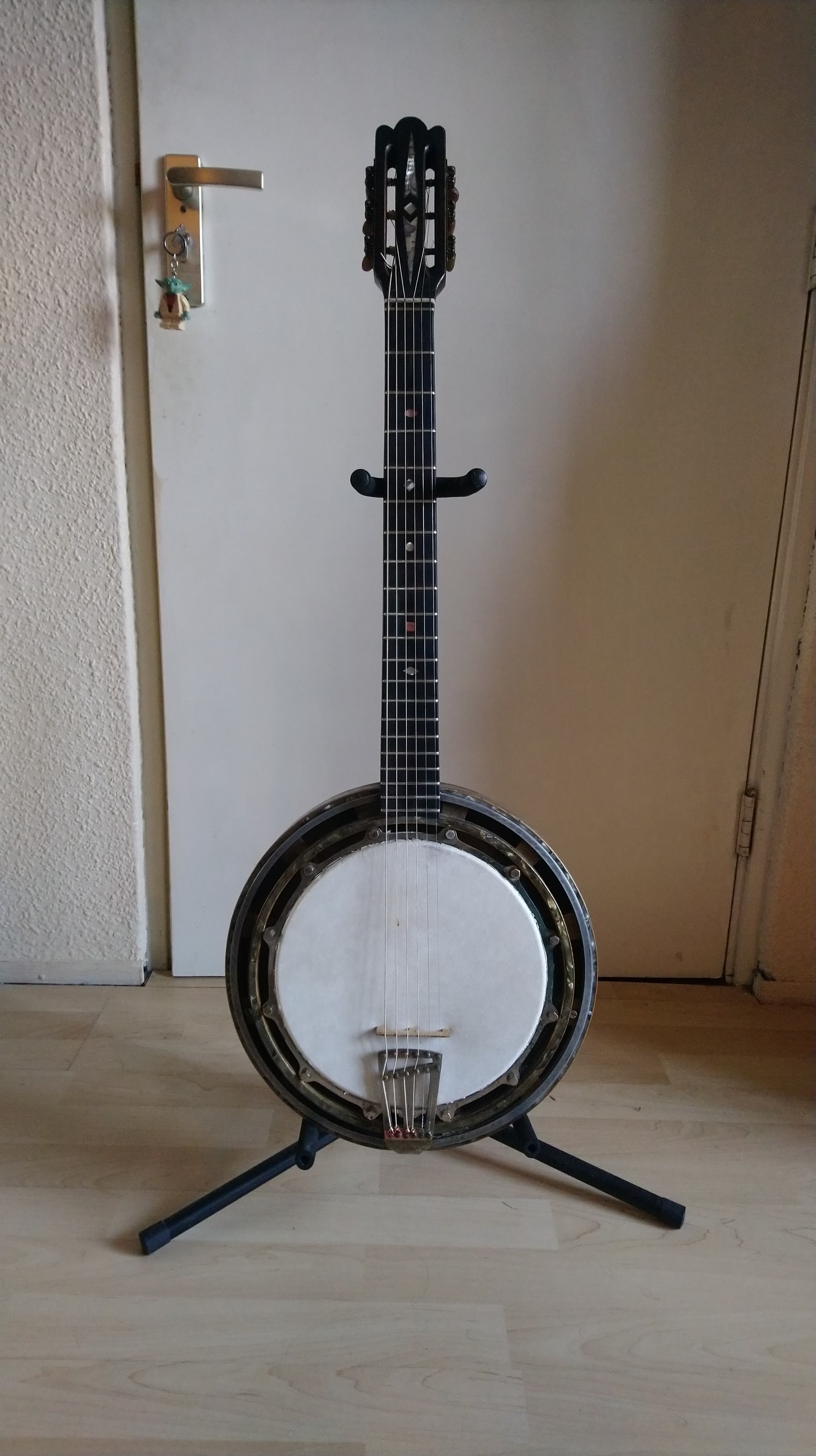 Clavero Banjo Guitar 1920's Natural Stringed Instrument For Sale
