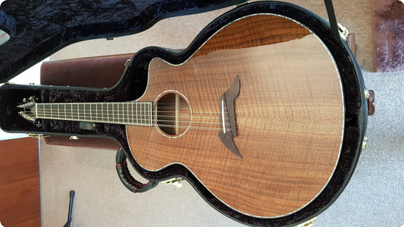 Breedlove Custom Calendar J25 12 2006 Walnut