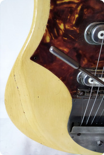 Framus Superstrat Deluxe 1963 Yellow Pastel