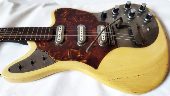 Framus Superstrat Deluxe 1963 Yellow Pastel