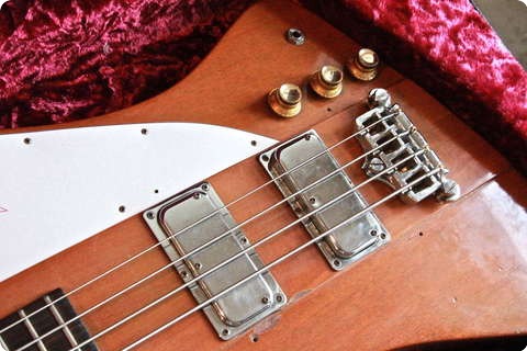 Gibson Thunderbird Bicentennial Edition 1976