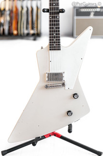Dwight Guitars Eliminator Korina Explorer In Aged White By Clive Brown 2019