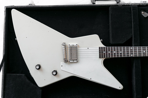 Dwight Guitars Eliminator Korina Explorer In Aged White By Clive Brown 2019