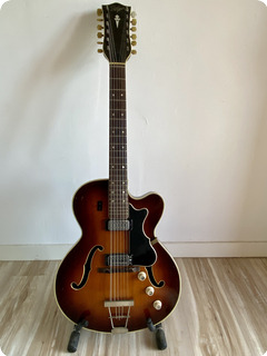 Hofner 457/12 1967 Sunburst