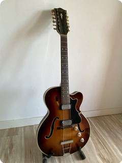 Hofner 457/12 1967 Sunburst