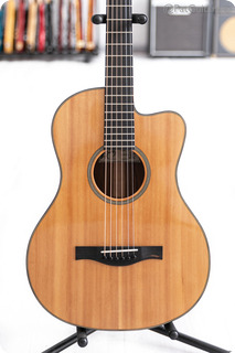 Keefe Colin Rowan Pro Acoustic Guitar In Natural 2011