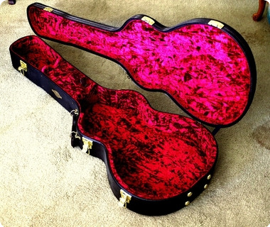 R Taylor Guitars Model 912ce