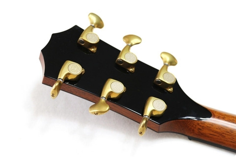 R Taylor Guitars Model 912ce