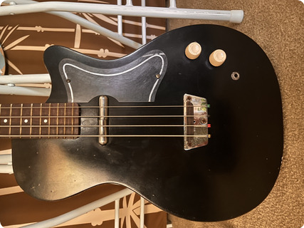 Danelectro (1965), Silvertone Model 1444 Electric Base  1965 Black/ Rosewood