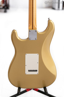 Fender  Custom Shop Deluxe Stratocaster In Hle Gold  2009