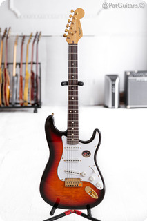 Fender  50th Anniversary Stratocaster Ltd Flame Top Gold Hardware 7.7lbs 1996