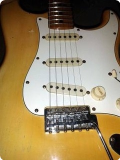 Fender Stratocaster 1975  Blonde