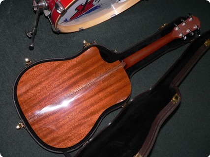 Taylor Guitars 510ce 2004 Natural