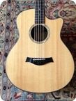Taylor Baritone 8 2010 Glossy Natural