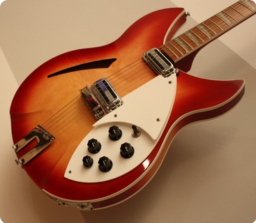 Rickenbacker 360 V64 2000