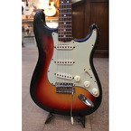 Fender-Stratocaster-1965-Sunburst