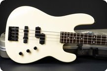 Charvel B2 Bass 1988 White