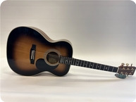 C. F. Martin Co 000 28 2002 Brown Sunburst