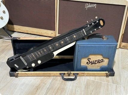 Supro By Valco Airliner Lapsteel & Studio Model 5 Amp Set 1955 Black & White