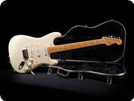 Fender-Stratocaster-2003-Olympic White