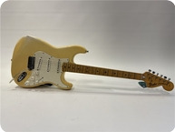 Fender-Stratoaster-1971-Olympic White