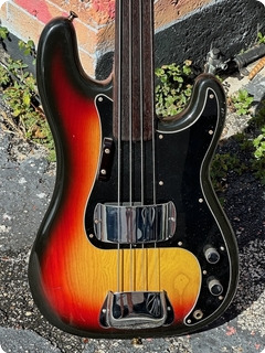 Fender Precision Fretless Bass  1978 Sunburst Finish