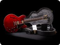 Gibson-ES 335 -2009-Satin Cherry Red