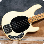 Music Man Stingray Bass 1979 White