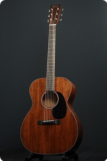 C. F. Martin & Co 000 All Mahogany 2022 Natural