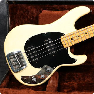 Music Man Sabre Bass 1980 White