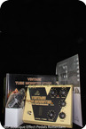 Behringer VT999 Vintage Tube Monster Vacuum Tube Overdrive White Black