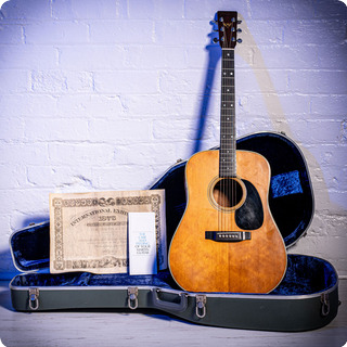 C. F. Martin & Co D76 Bi Centenial Model 1976 Natural